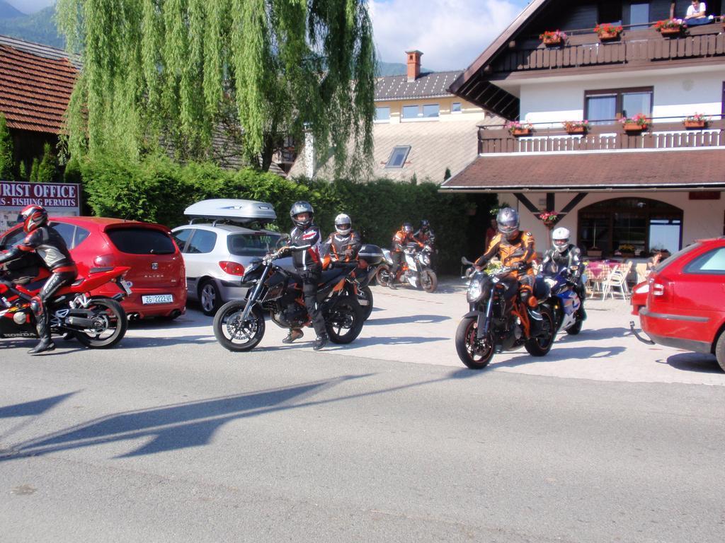 Penzion Vila Bistrica Бохиньска-Быстрица Экстерьер фото