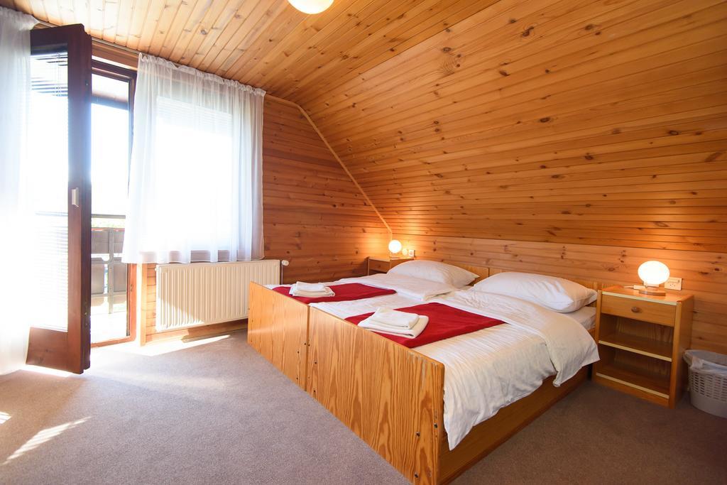 Penzion Vila Bistrica Бохиньска-Быстрица Экстерьер фото